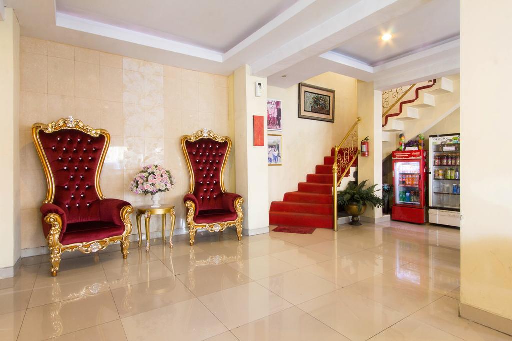 Wijaya Imperial Hotel Baturetno Exterior photo